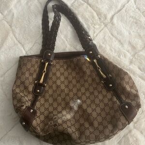 Authentic Gucci shoulder bag
